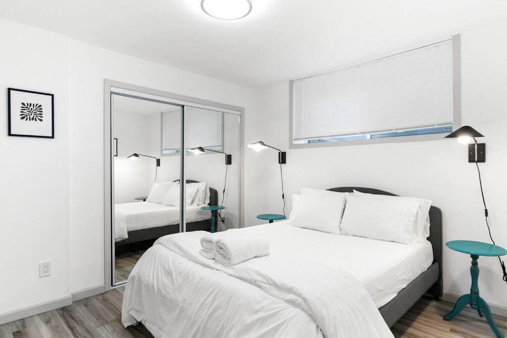 Hillside In Seattle - Updated And Well Appointed. エクステリア 写真